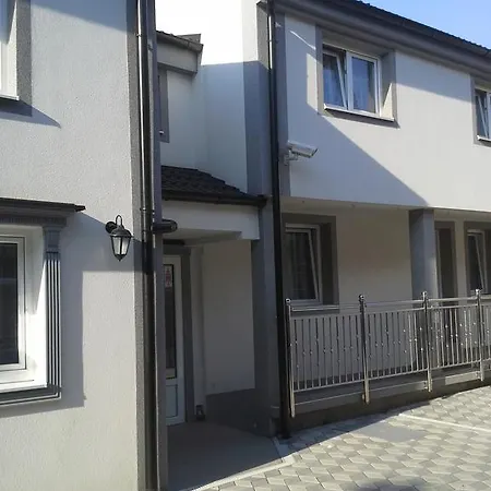 Apartman Royal Menex Pozsarevác