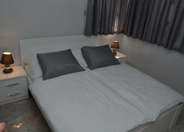 شقة Royal Menex *