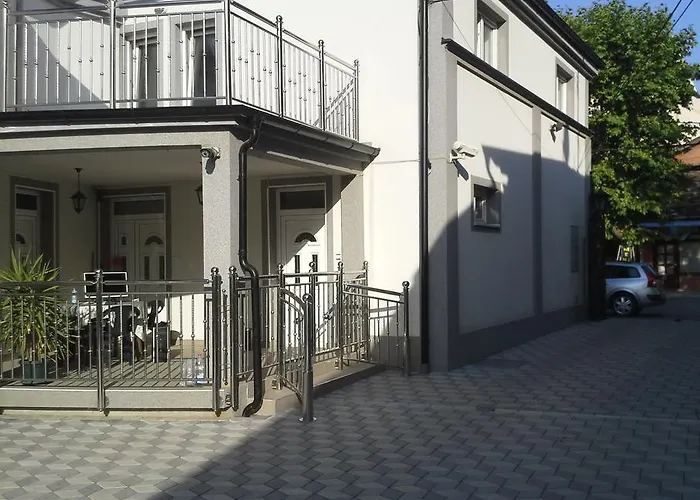 Royal Menex * Požarevac