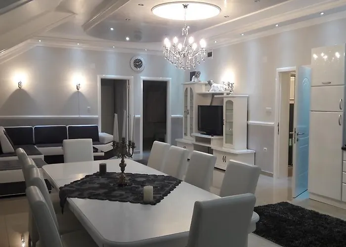 Royal Menex Požarevac